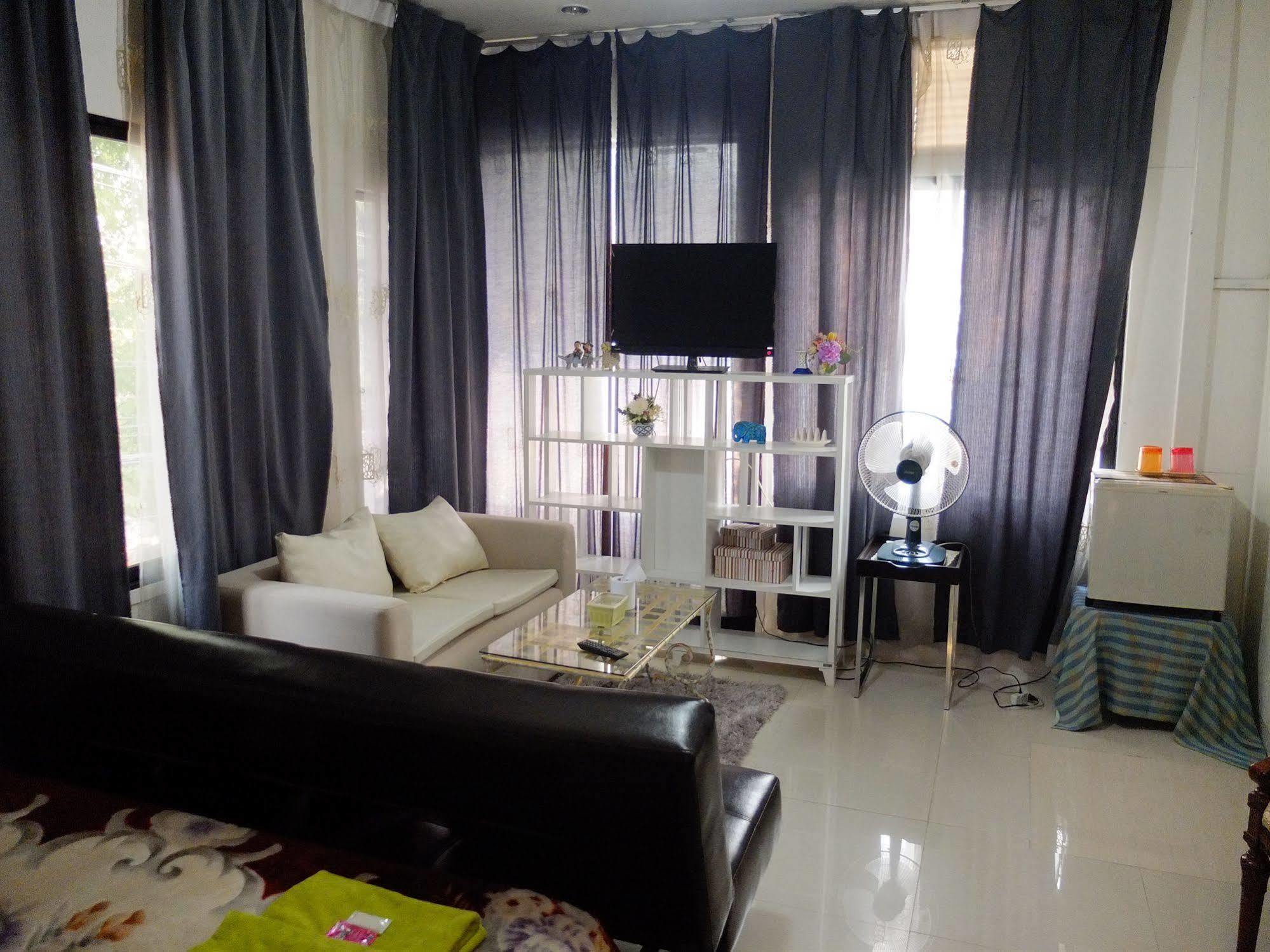 Boonmee Guest House Chiang Mai Exterior foto